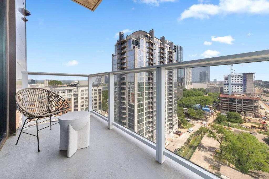 Central Modern Condo W/ Amazing Luxury Amenities Όστιν Εξωτερικό φωτογραφία